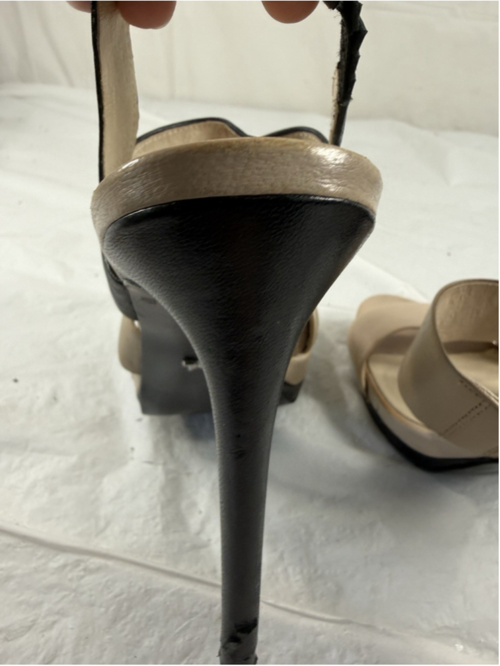 Kenneth Cole Leather Strappy Heels Nikki Clay and Black Size 6 Med. - Picture 11 of 14